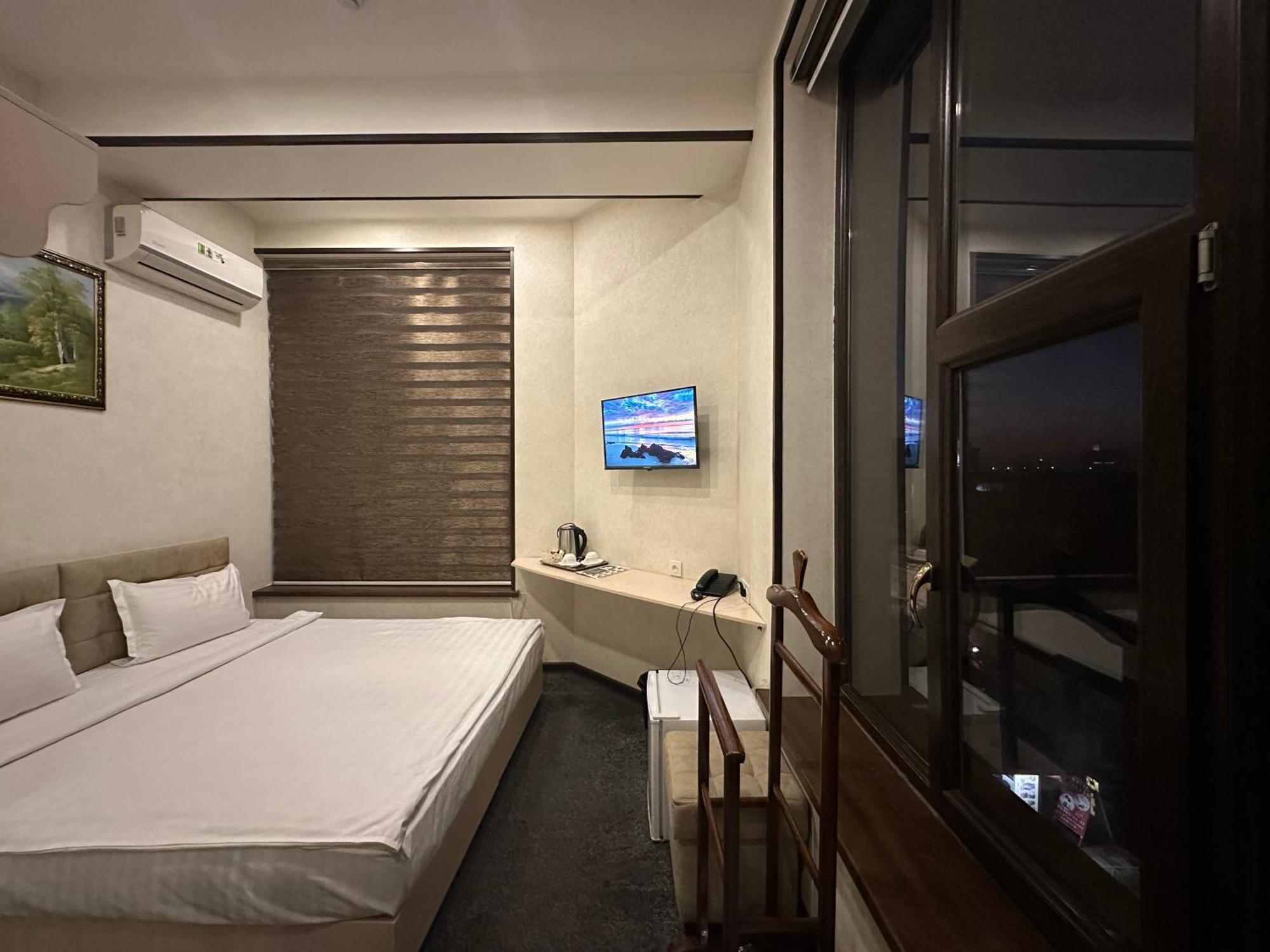 Friday Hotel Tashkent Exterior photo